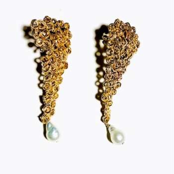 Orecchini in bronzo Riccioli a triangolo